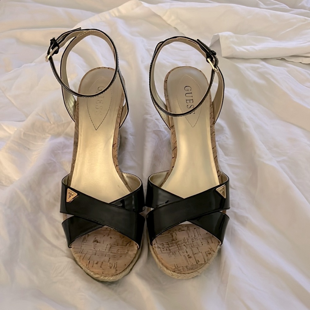Guess Summer Wedge Sandal- 4” cork heel, Size 11, black and gold